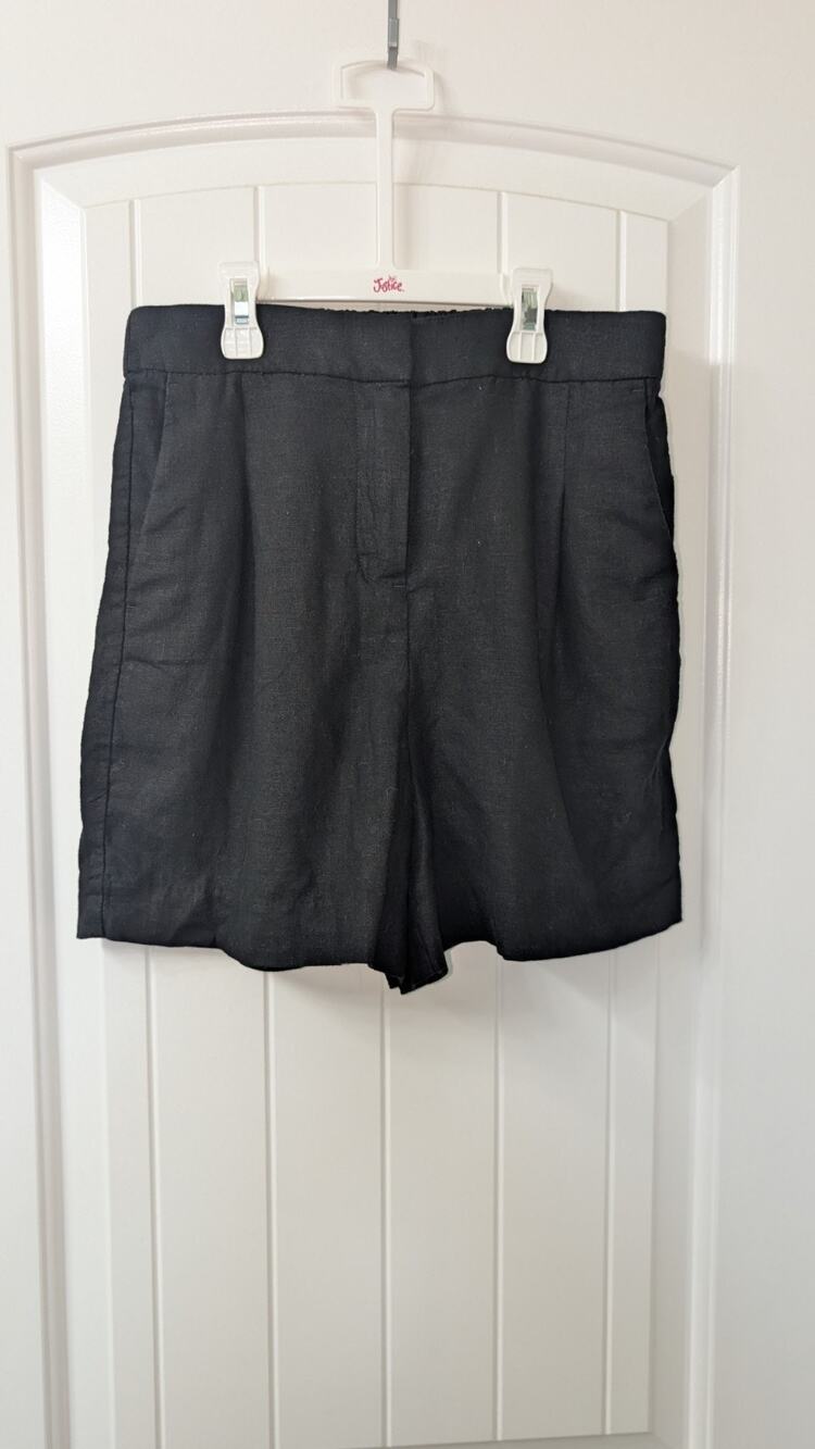 J.Crew Women’s Black Linen Blend Shorts – Size 2